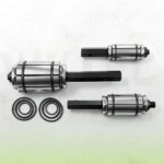 Disposition à plat d'un ensemble d'outils de dilatation de tuyau d'échappement à 3 pièces avec trois outils d'expansion et des joints toriques pour la réparation et l'installation de tuyaux d'échappement automobiles.