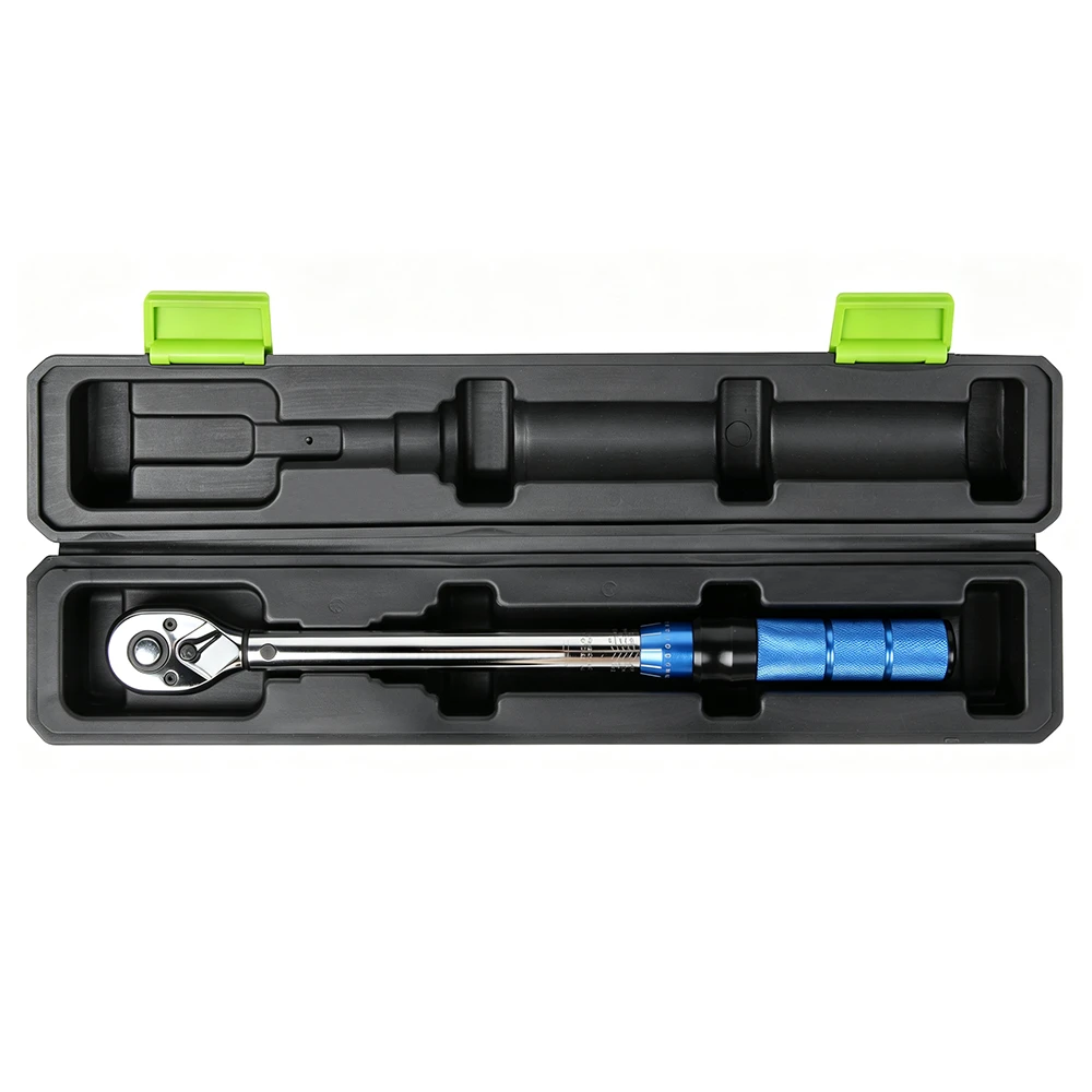 Llave dinamométrica de arrastre de 1/2 pulg. 65–350 N·m 6 Llave dinamométrica VIKTEC VT14196P de accionamiento de 1/2 inch, con cabeza de carraca reversible, mango de ajuste azul, mango de extensión y estuche de almacenamiento moldeado, con rango nominal de 65 a 350 N·m.