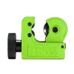 VT04001 Mini cortatubos para tubos con un diámetro exterior de entre 1/8 y 5/8 pulgadas (3-16 mm), destinado al mantenimiento de sistemas de aire acondicionado y refrigeración de vehículos.