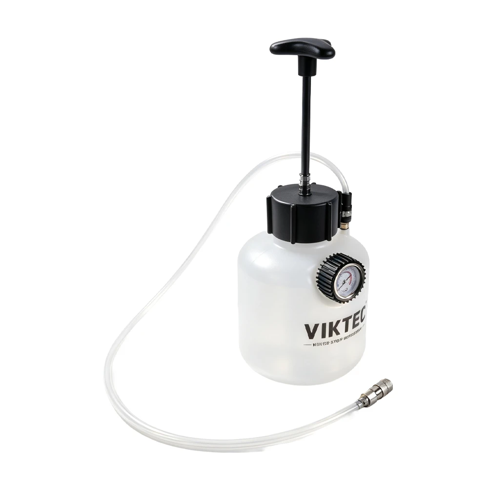 2,5-Liter-Brems- und Kupplungsentlüftungssystem 4 VT01294Z – Manuelles Bremsflüssigkeitsentlüftungsgerät mit Manometer, Handpumpe und transparentem Schlauch zum kontrollierten Entlüften der Bremsen und zum Austausch der Bremsflüssigkeit.